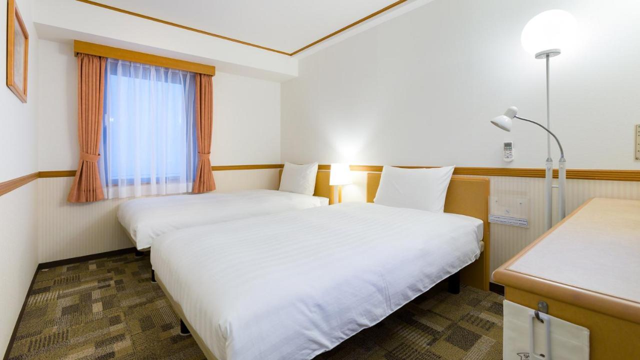 Toyoko Inn Tokyo Tozai-Sen Nishi-Kasai Exteriör bild